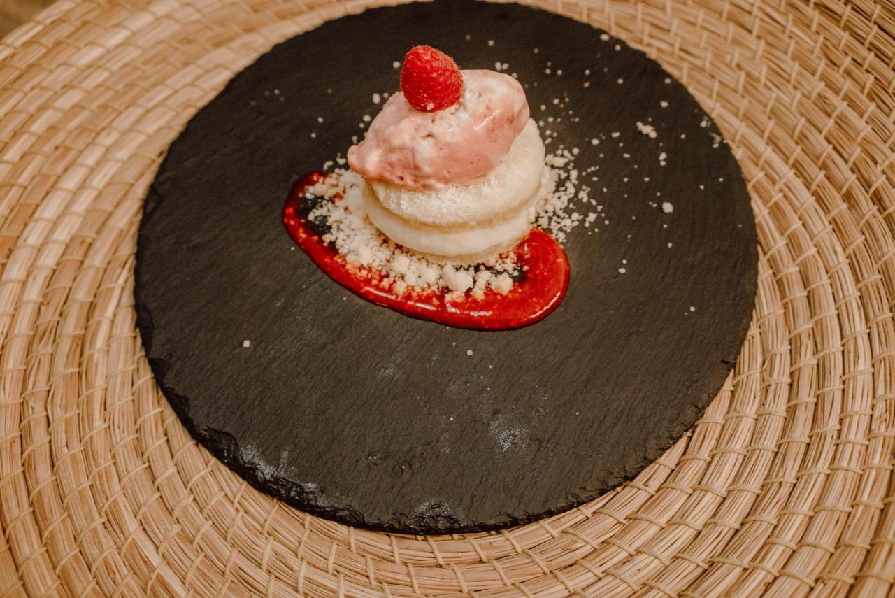 Dreamsea Surf Guest House Gouveia  外观 照片